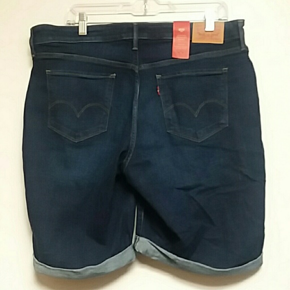 Levi's Short - Picture 4 of 7